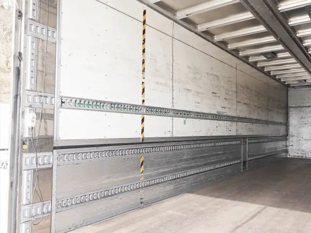 ＵＤ クオン QKG-CG5ZA(8x4)の写真14