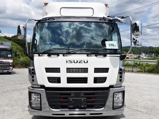 いすゞ ギガ QKG-CXY77AJ(6x4)の写真3