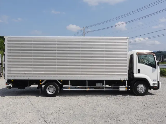いすゞ フォワード SKG-FRR90S2(2WD)の写真5