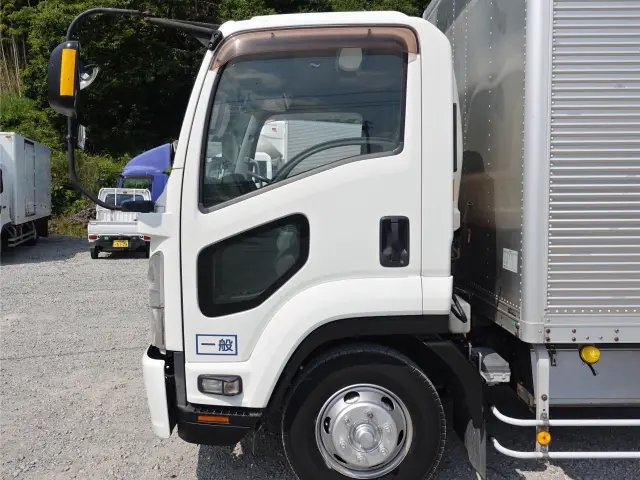 いすゞ フォワード SKG-FRR90S2(2WD)の写真10