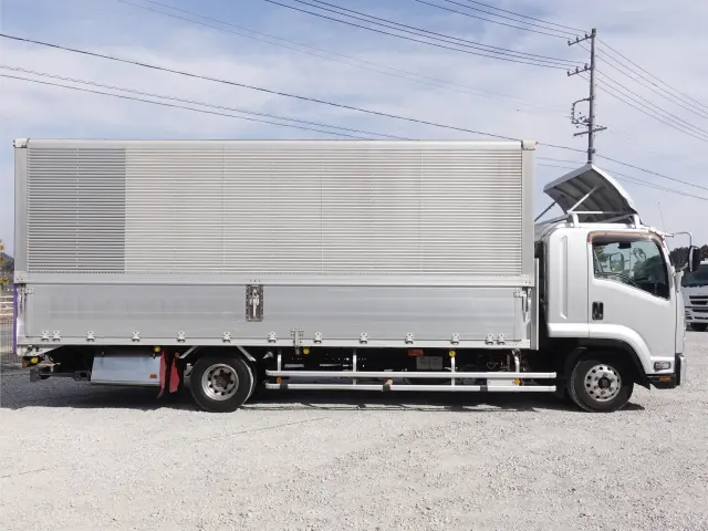 いすゞ フォワード SKG-FRR90T2(2WD)の写真5