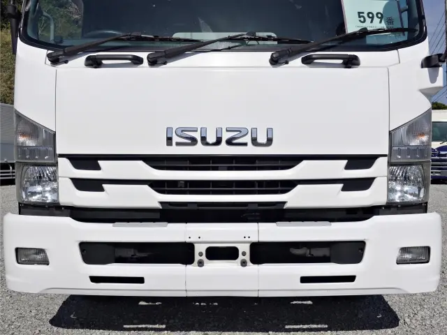 いすゞ フォワード TKG-FRR90T2(2WD)の写真4