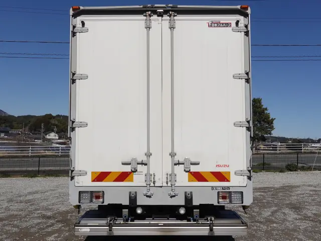 いすゞ フォワード TKG-FRR90T2(2WD)の写真9