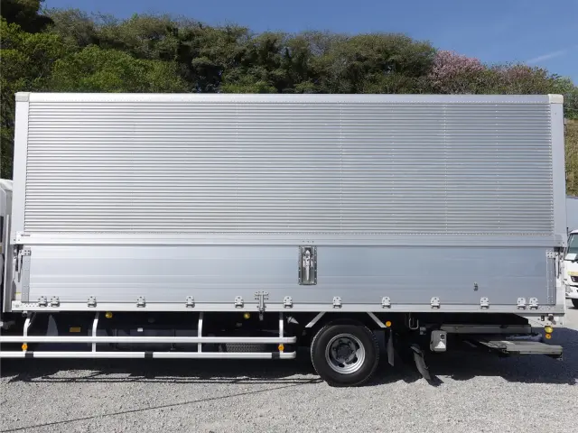いすゞ フォワード TKG-FRR90T2(2WD)の写真10
