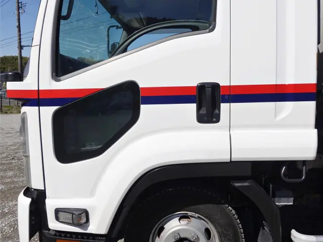 いすゞ フォワード TKG-FRR90T2(2WD)の写真12