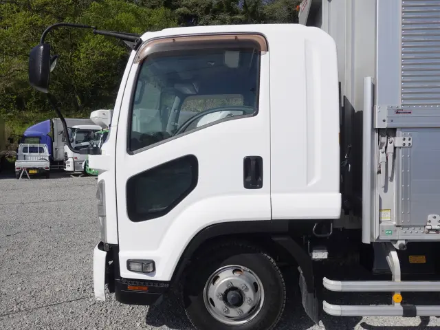 いすゞ フォワード TKG-FRR90T2(2WD)の写真13