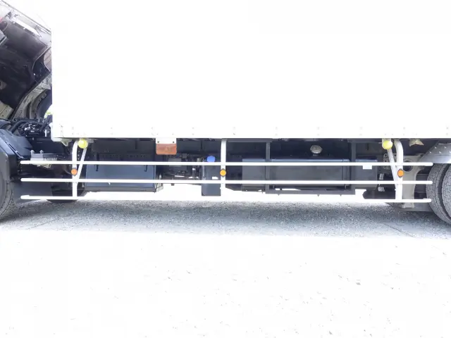 いすゞ フォワード LKG-FTR34T2(2WD)の写真16