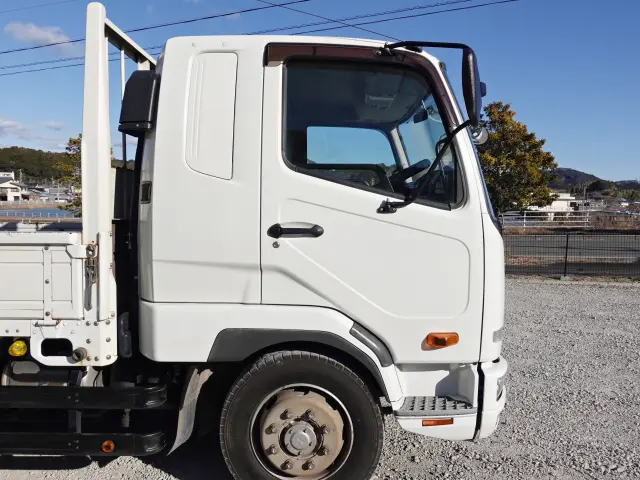 三菱 ファイター 2KG-FK62FY(2WD)の写真7