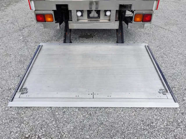 三菱 ファイター TKG-FK61F(2WD)の写真11