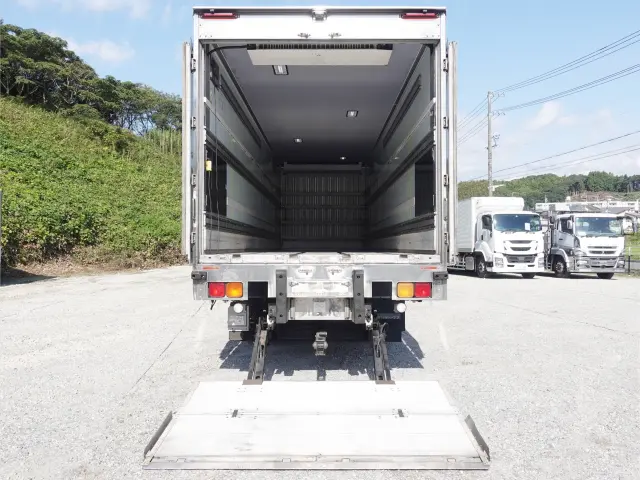 ＵＤ クオン QPG-CD5ZA(6x2)の写真10
