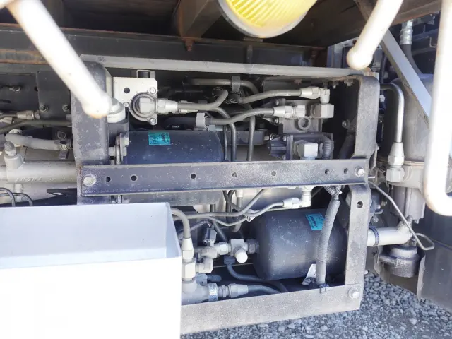 いすゞ フォワード 2RG-FRR90S2(2WD)の写真23