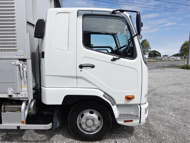 三菱 ファイター 2PG-FK64N(2WD)の写真7