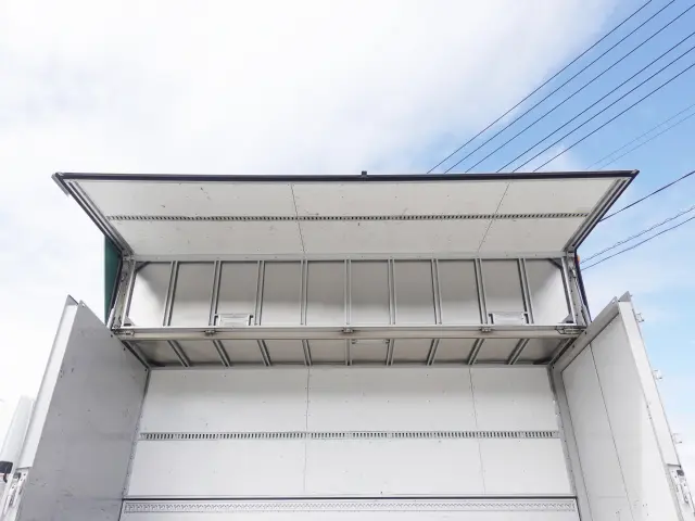 三菱 ファイター 2PG-FK64N(2WD)の写真15