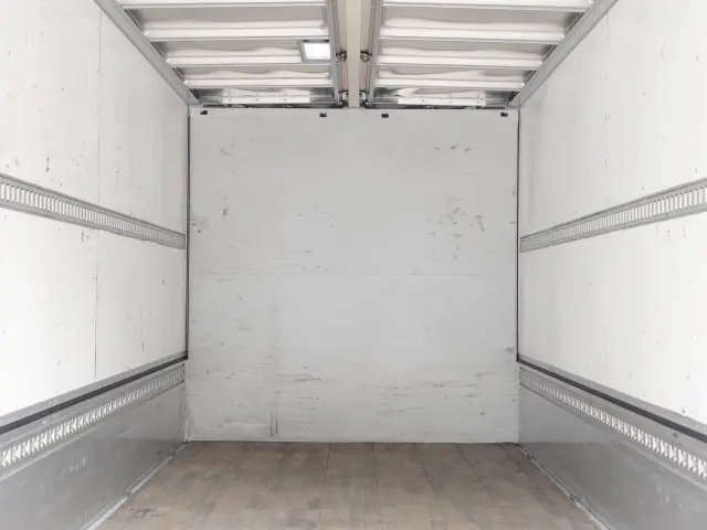 三菱 ファイター 2PG-FK64N(2WD)の写真18