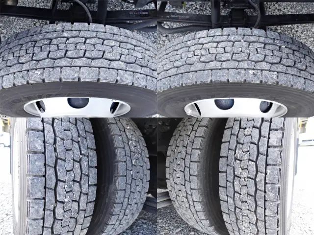 三菱 ファイター 2PG-FK64N(2WD)の写真21