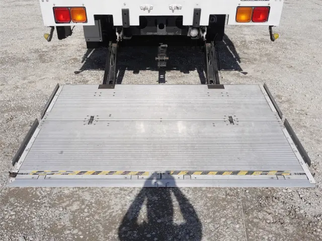 ＵＤ クオン QKG-CD5ZA(2WD)の写真16