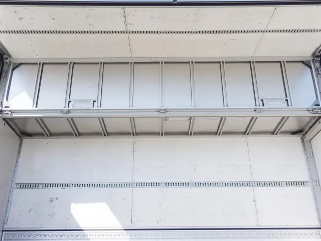 三菱 ファイター 2PG-FK64N(2WD)の写真15