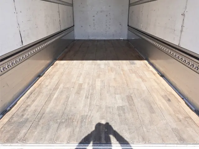 三菱 ファイター 2PG-FK64N(2WD)の写真18