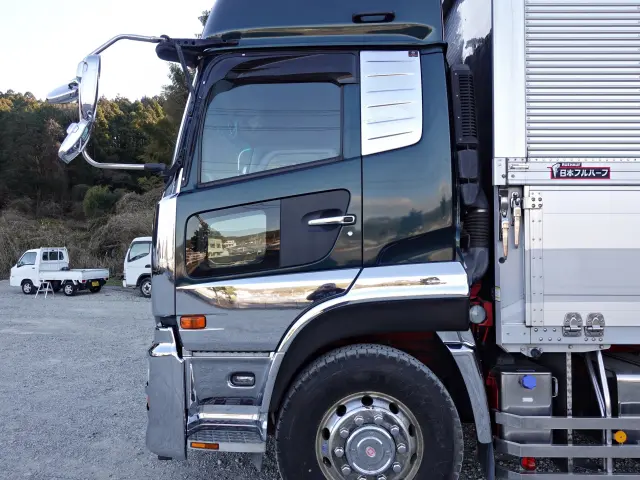 ＵＤ クオン QKG-CD5ZE(6x2)の写真15