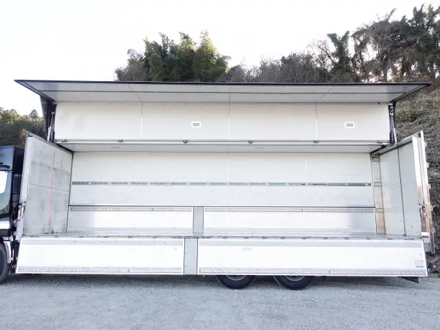 ＵＤ クオン QKG-CD5ZE(6x2)の写真18