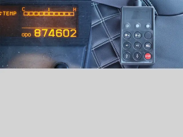 ＵＤ クオン QKG-CD5ZE(6x2)の写真30