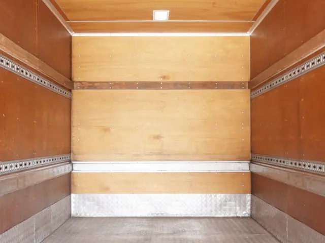 いすゞ フォワード PKG-FRR90S2(2WD)の写真16