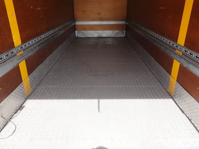 いすゞ フォワード PKG-FRR90S2(2WD)の写真17