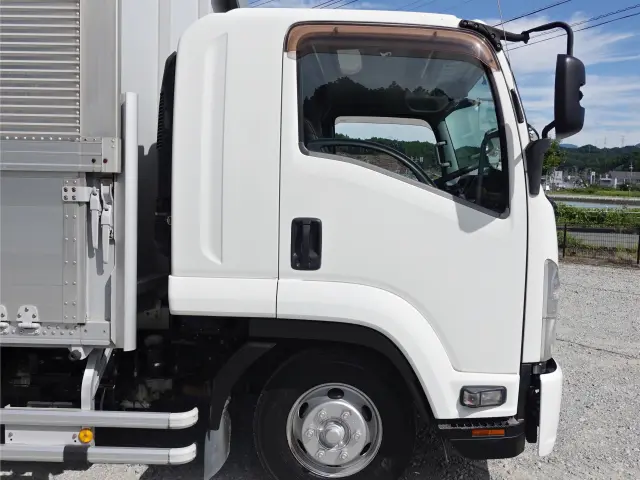 いすゞ フォワード TKG-FRR90S2(2WD)の写真4