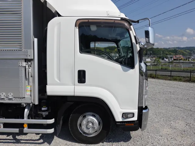 いすゞ フォワード 2RG-FRR90T2(2WD)の写真7
