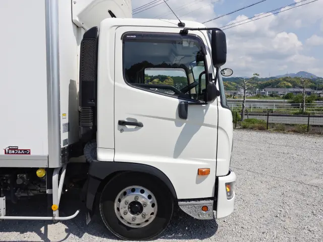 日野 レンジャー 2KG-FC2ABG(2WD)の写真8