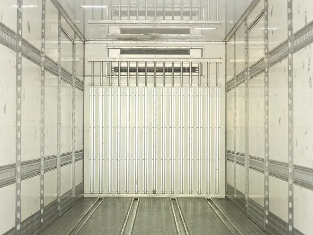 ＵＤ クオン 2PG-CG5CA(8x4)の写真15