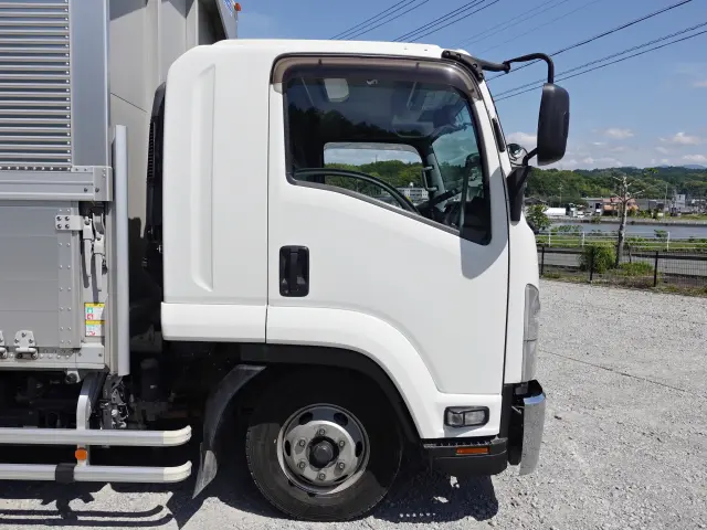 いすゞ フォワード 2RG-FRR90S2(2WD)の写真7