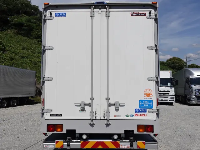 いすゞ フォワード 2RG-FRR90S2(2WD)の写真10