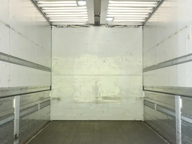 日野 プロフィア QPG-FR1AXEG(6x2)の写真19