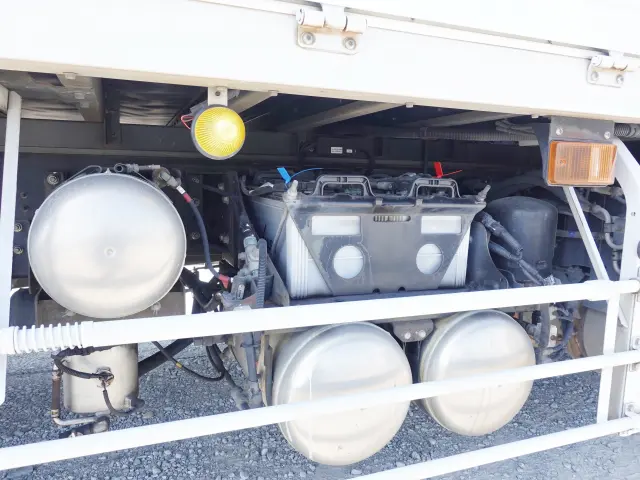 日野 プロフィア QPG-FR1AXEG(6x2)の写真26