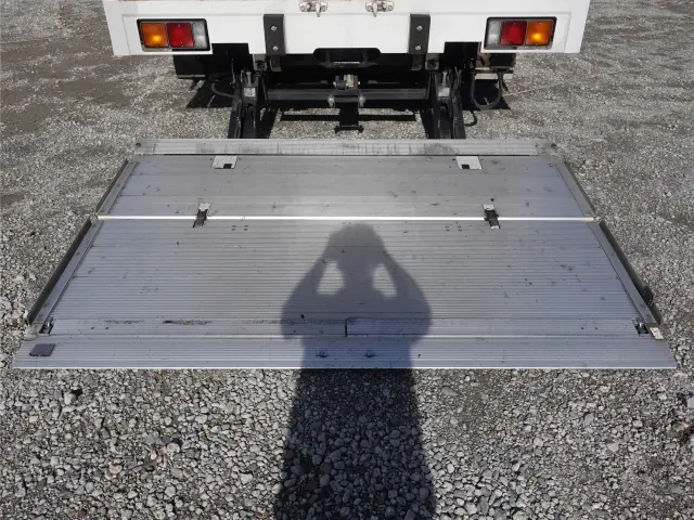 三菱 ファイター TKG-FK64F(2WD)の写真9