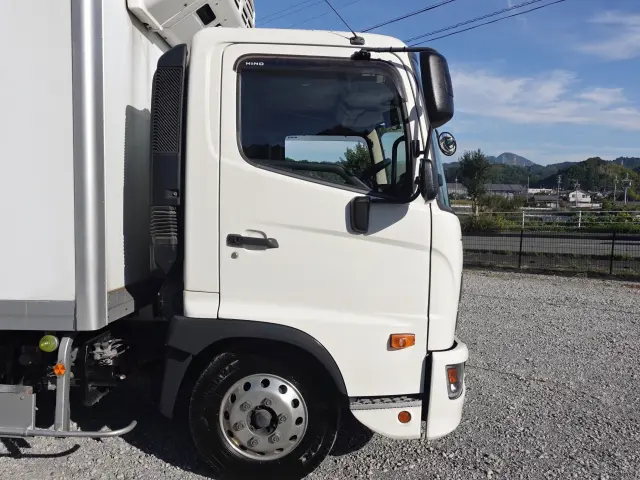 日野 レンジャー 2KG-FC2ABA(2WD)の写真4
