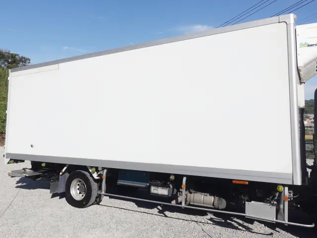 日野 レンジャー 2KG-FC2ABA(2WD)の写真5