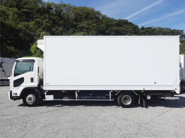 いすゞ フォワード TKG-FRR90S2(2WD)の写真7
