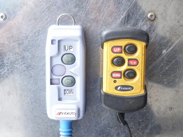 いすゞ フォワード 2PG-FRR90T2(2WD)の写真10