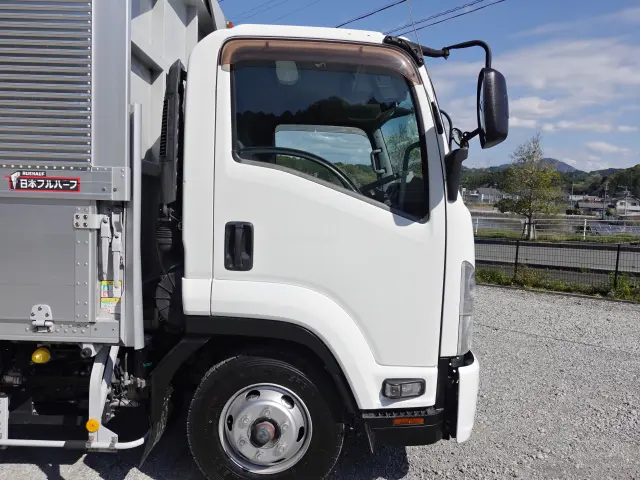 いすゞ フォワード TKG-FRR90S2(2WD)の写真7