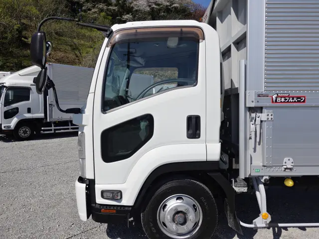 いすゞ フォワード TKG-FRR90S2(2WD)の写真14