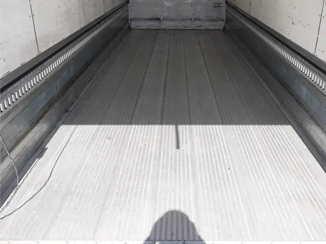 いすゞ フォワード TKG-FRR90S2(2WD)の写真20