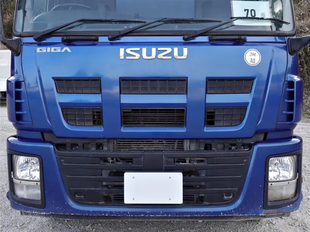 いすゞ ギガ QKG-CYZ77AM(6x4)の写真3