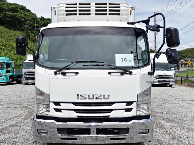 いすゞ フォワード SKG-FSR90T2(2WD)の写真3
