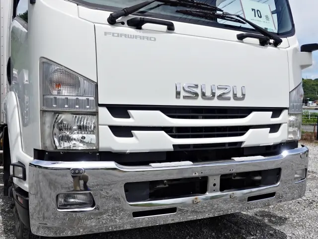 いすゞ フォワード SKG-FSR90T2(2WD)の写真5