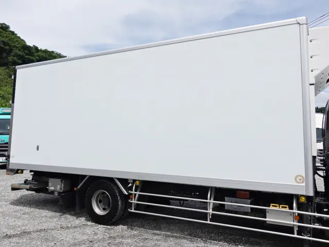 いすゞ フォワード SKG-FSR90T2(2WD)の写真8