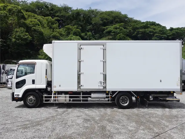 いすゞ フォワード SKG-FSR90T2(2WD)の写真13