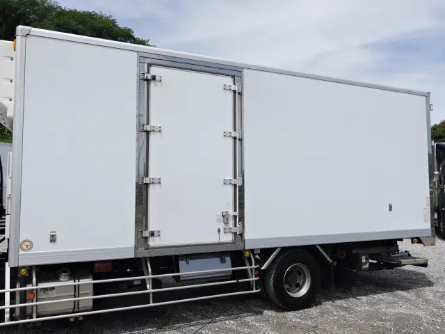 いすゞ フォワード SKG-FSR90T2(2WD)の写真14