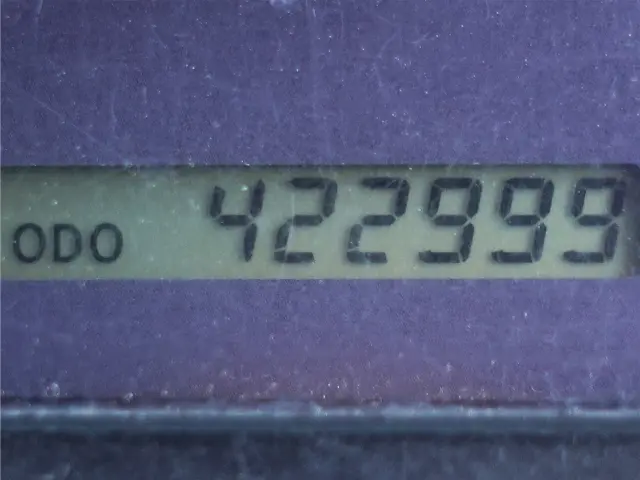 いすゞ ギガ QKG-CYZ77AM(6x4)の写真27